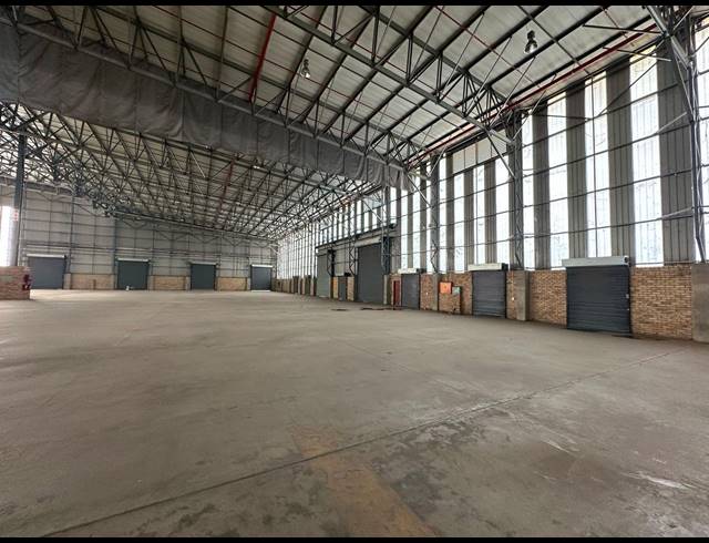 22,510M² WAREHOUSE TO LET IN MOSTYN PARK
